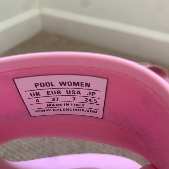 Balenciaga Pool Slides - Picture 10 of 10